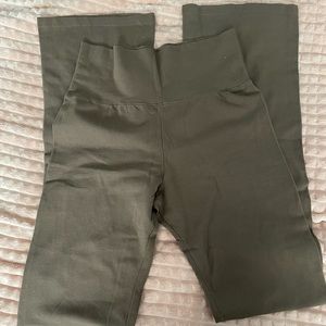 Priscilla pant - brandy Melville